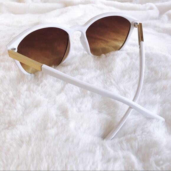 Celia White Cat Eye Full Rim Sunglasses - Picture 7 of 8